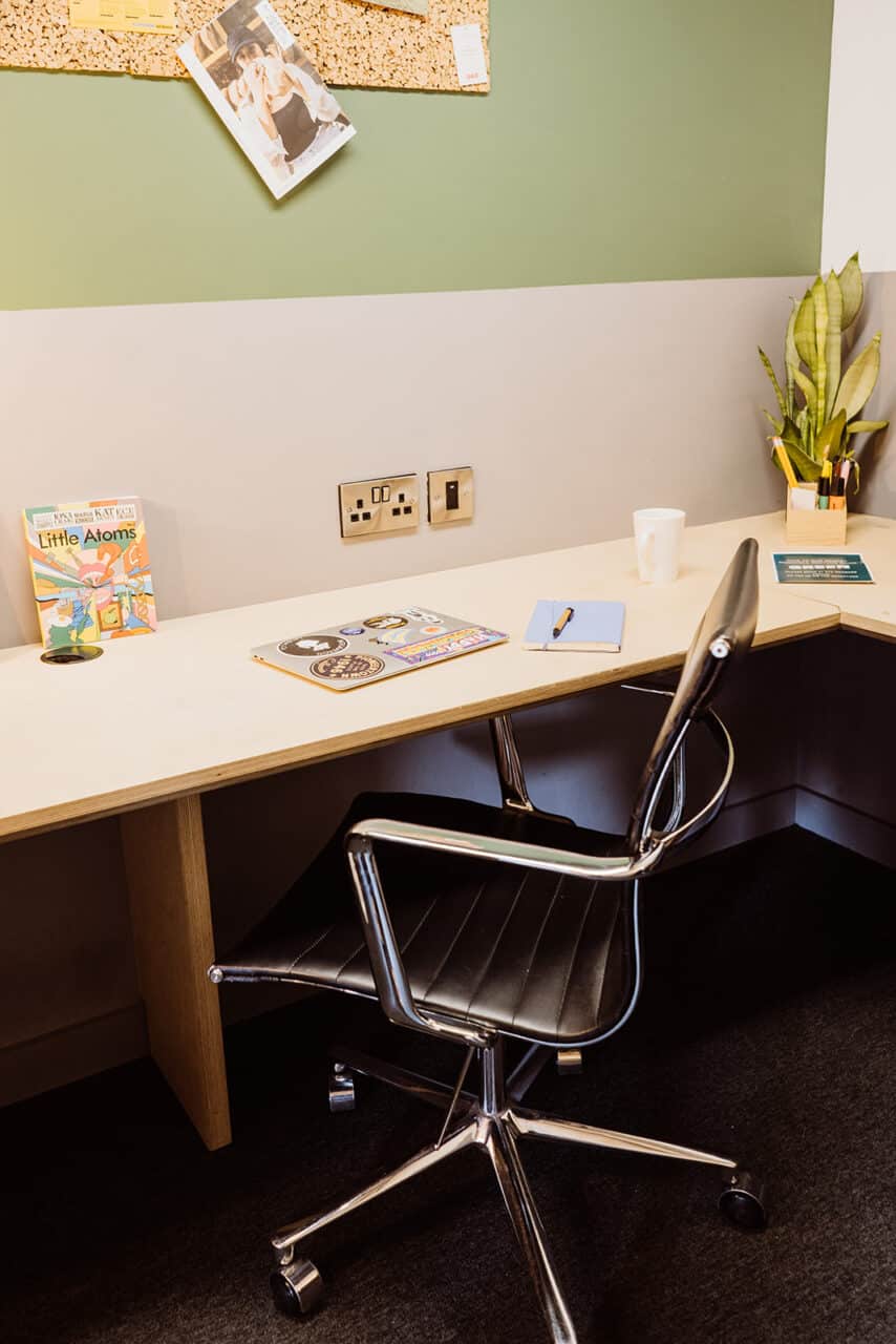 COWORKING OR SERVICED OFFICE? HOW TO CHOOSE THE RIGHT SPACE FOR YOUR BUSINESS
